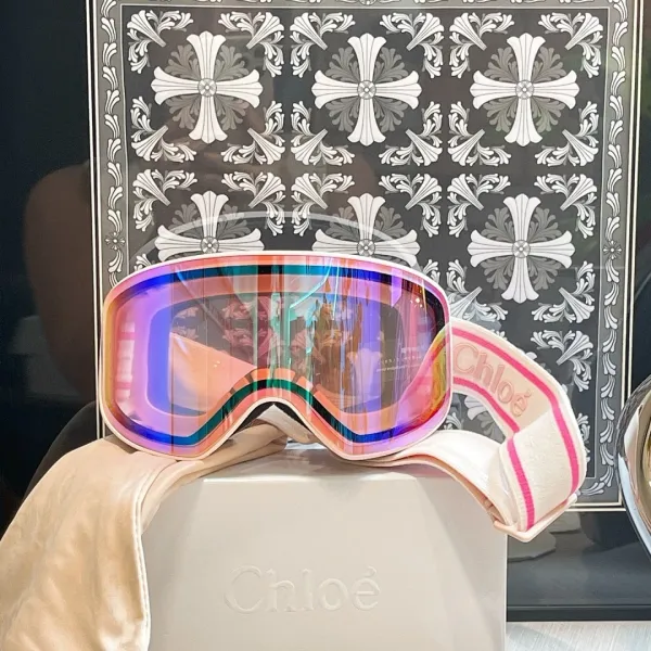 Chloé Ski Goggles Multicolor Gradient Lens Eyewear - 1