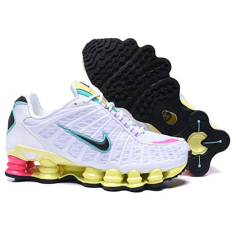 Nike Shox R4 Black Sneakers - 12
