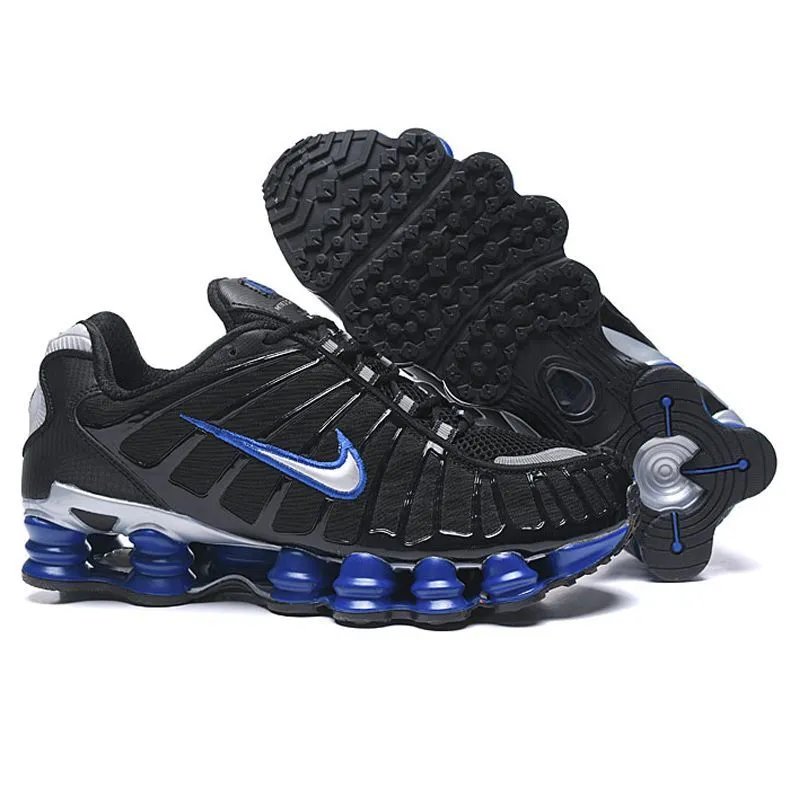 Nike Shox R4 Black Sneakers - 8