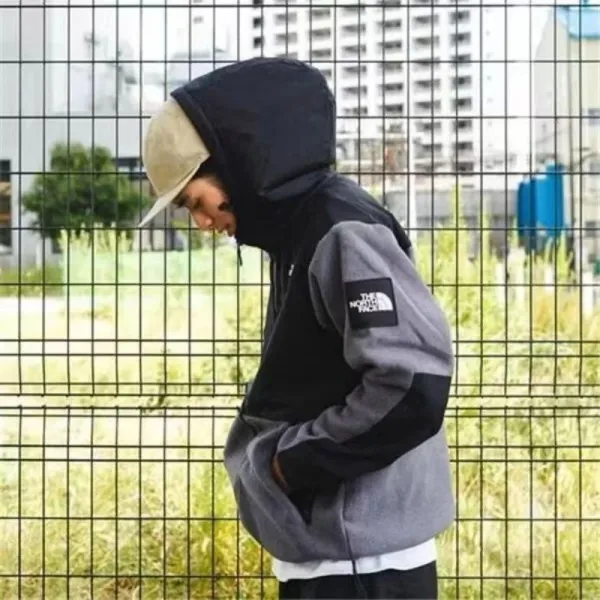 The North Face Denali 2 Fleece Jacket Black Outerwear - 13