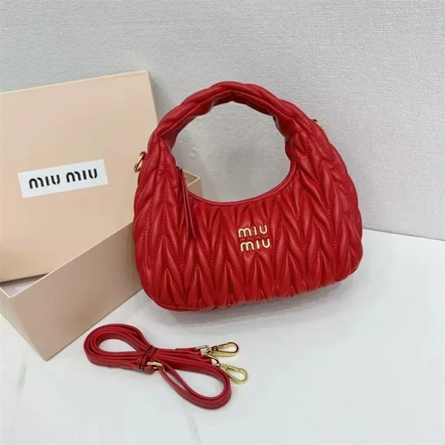 Miu Handbags YH-005 Quilted Hobo Handbag product detail image 11