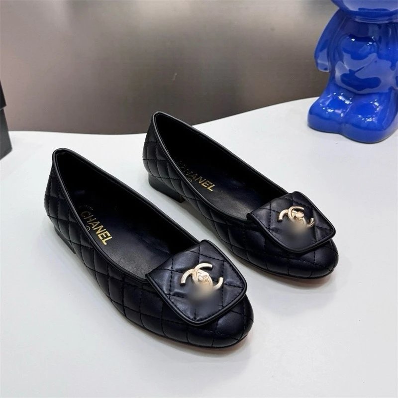 Black Quilted Flat Shoes with CC Logo