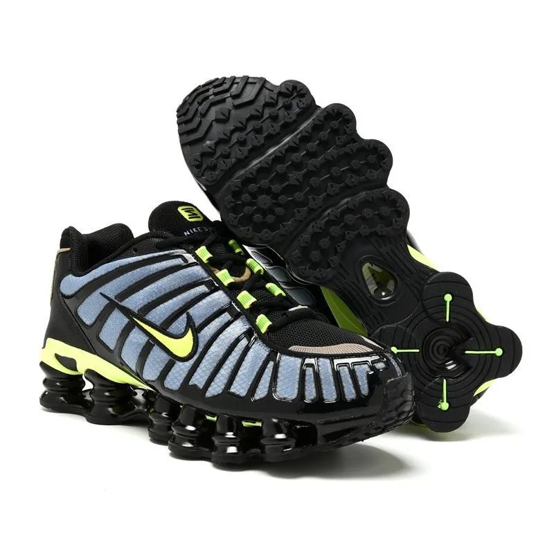 Nike Shox R4 Black Sneakers - 16