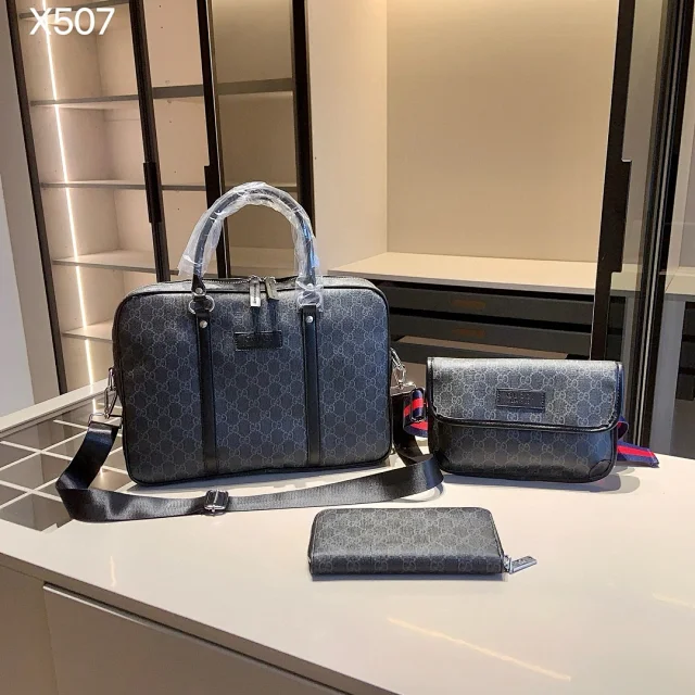 Fendi Handbags Logo Print Top-Handle Handbag product detail image 10