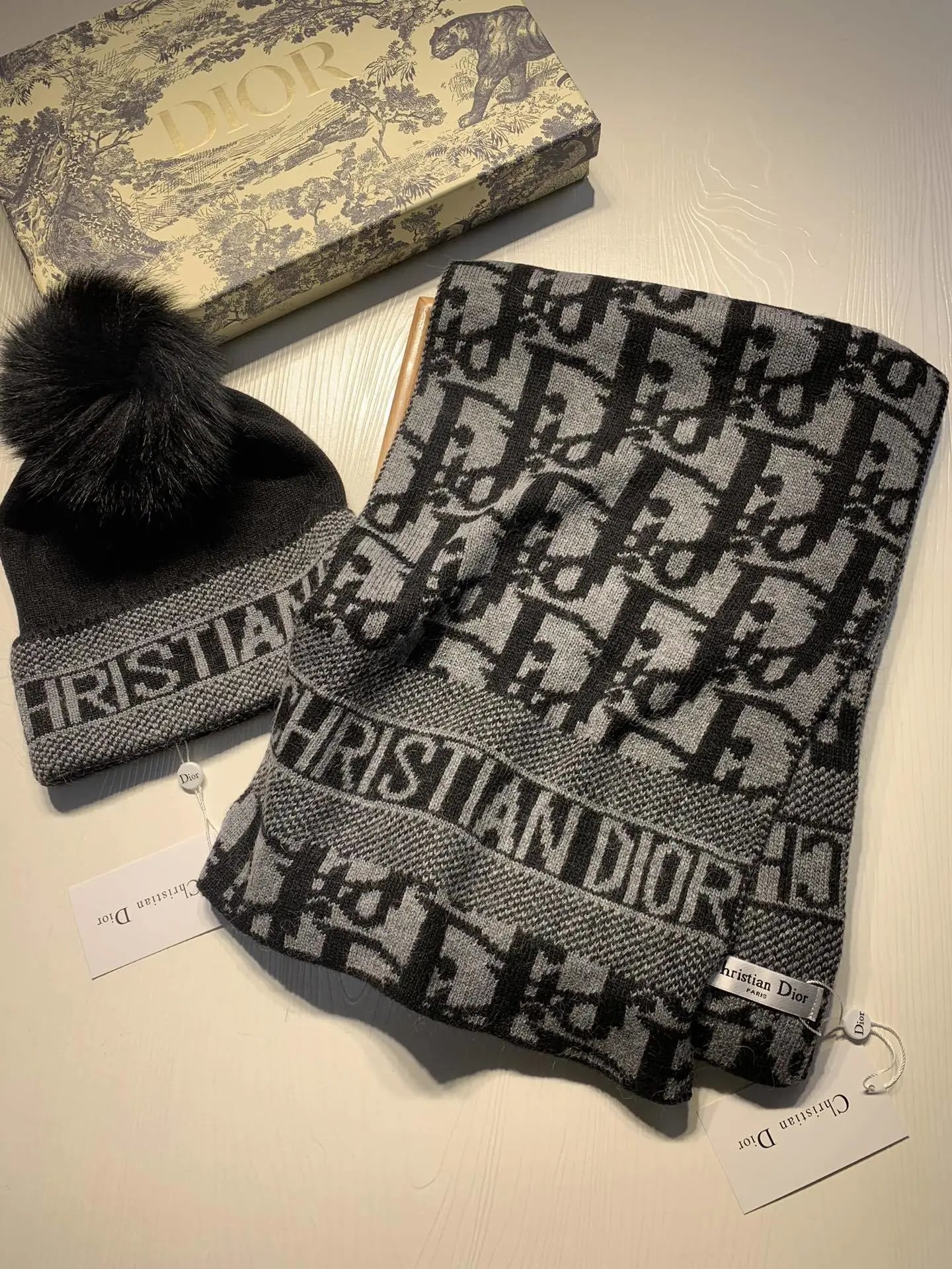 Dior Oblique Monogram Knit Beanie and Scarf Set Gray Black - 1