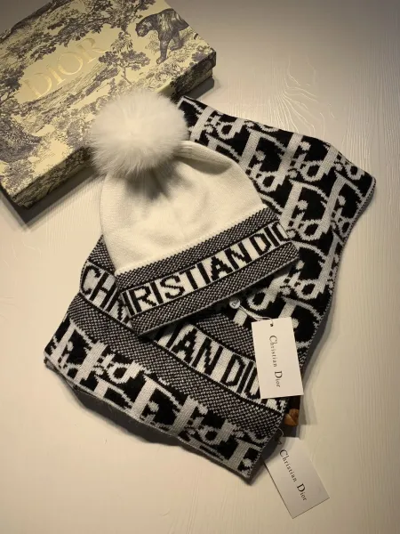 Dior Oblique Monogram Knit Beanie and Scarf Set White/Black - 1