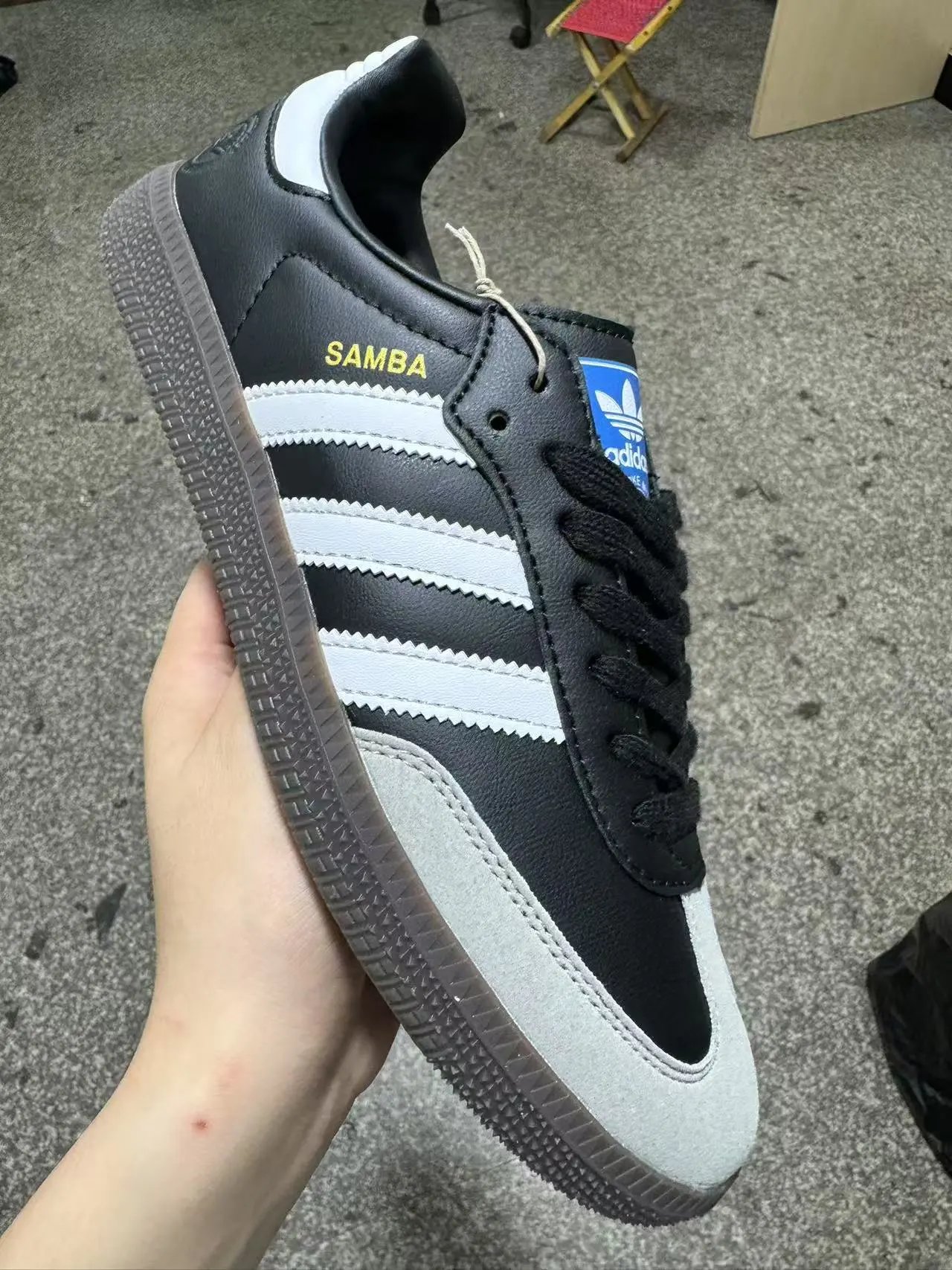 AD Samba FX9042 Black Gray with Steel Seal