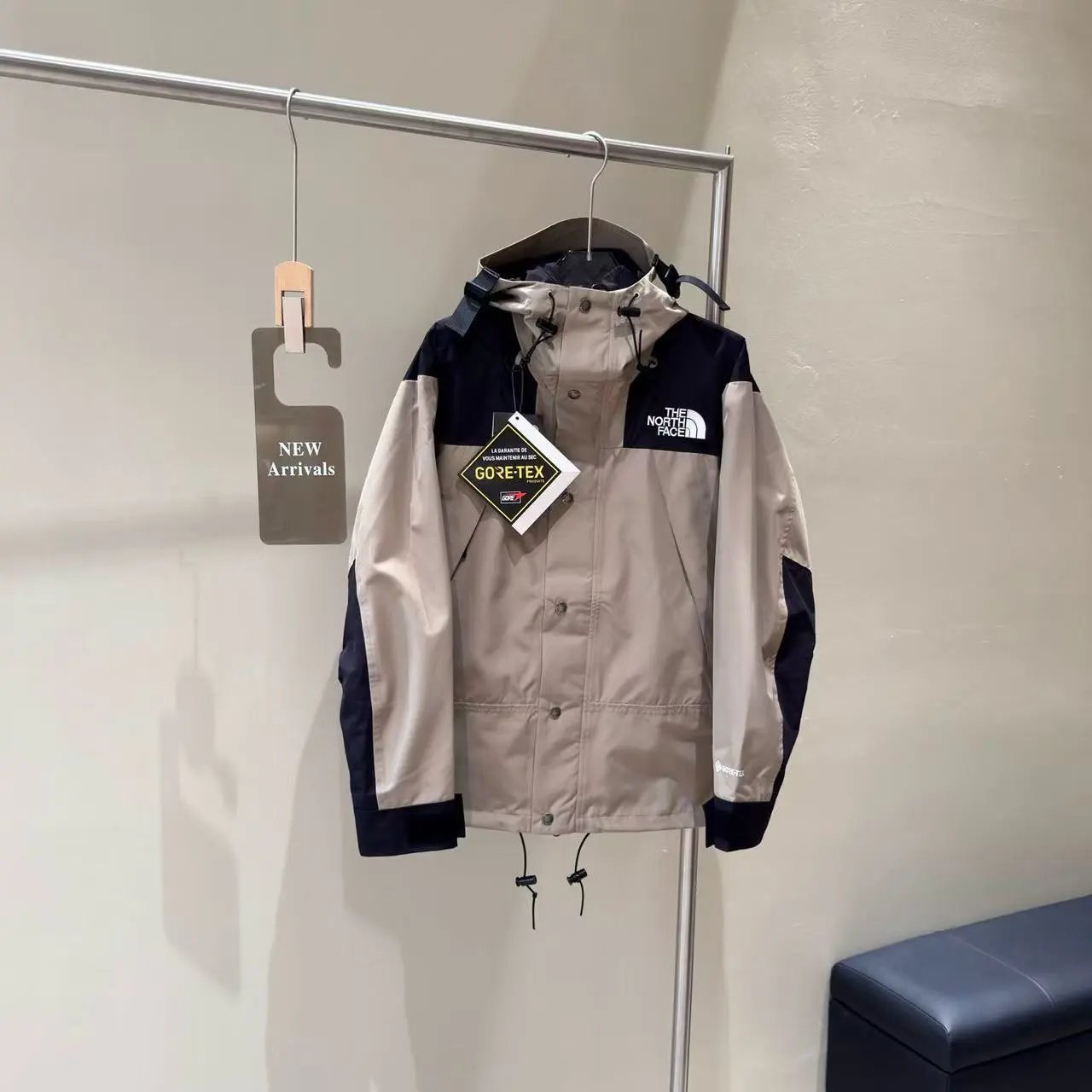 Khaki color