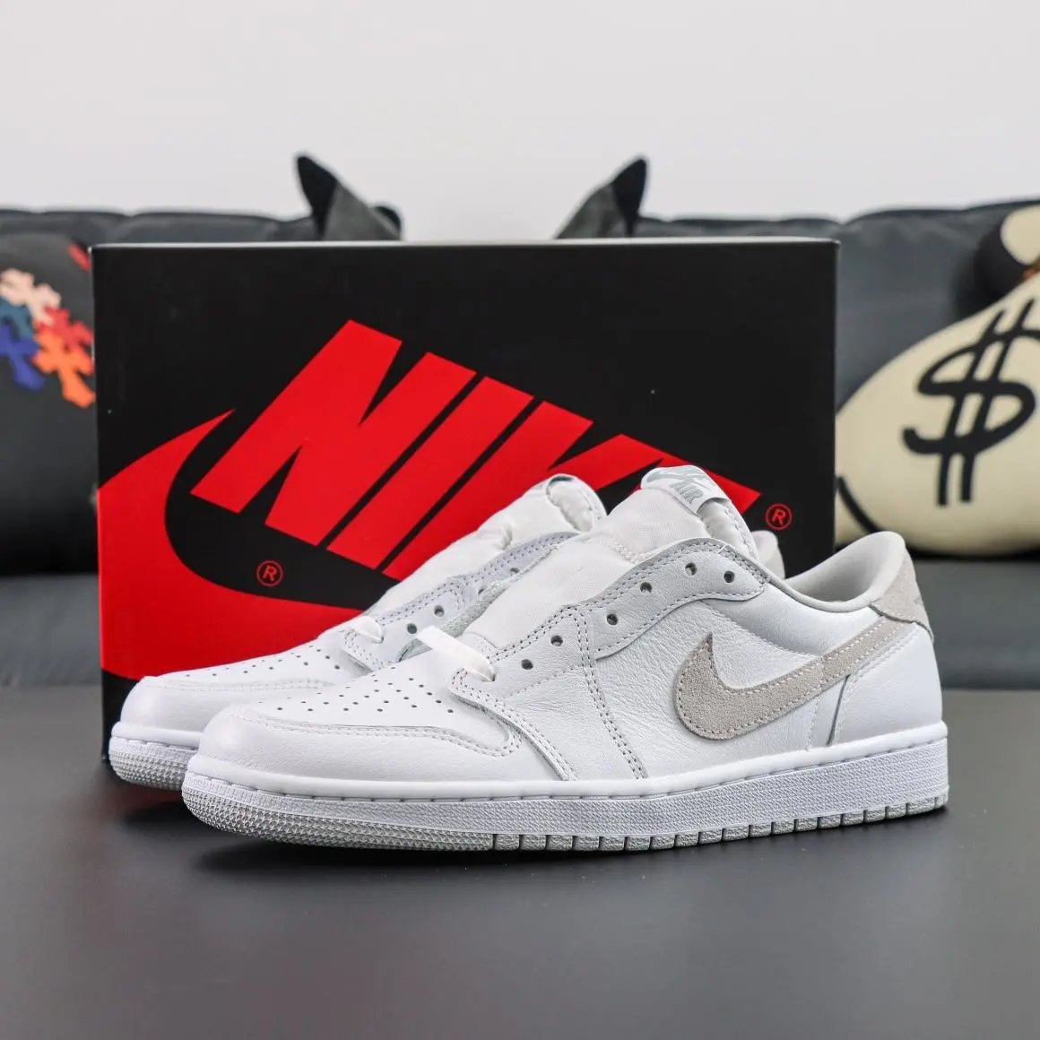 350Y LJR CZ0790-100 AJ1 low gray white