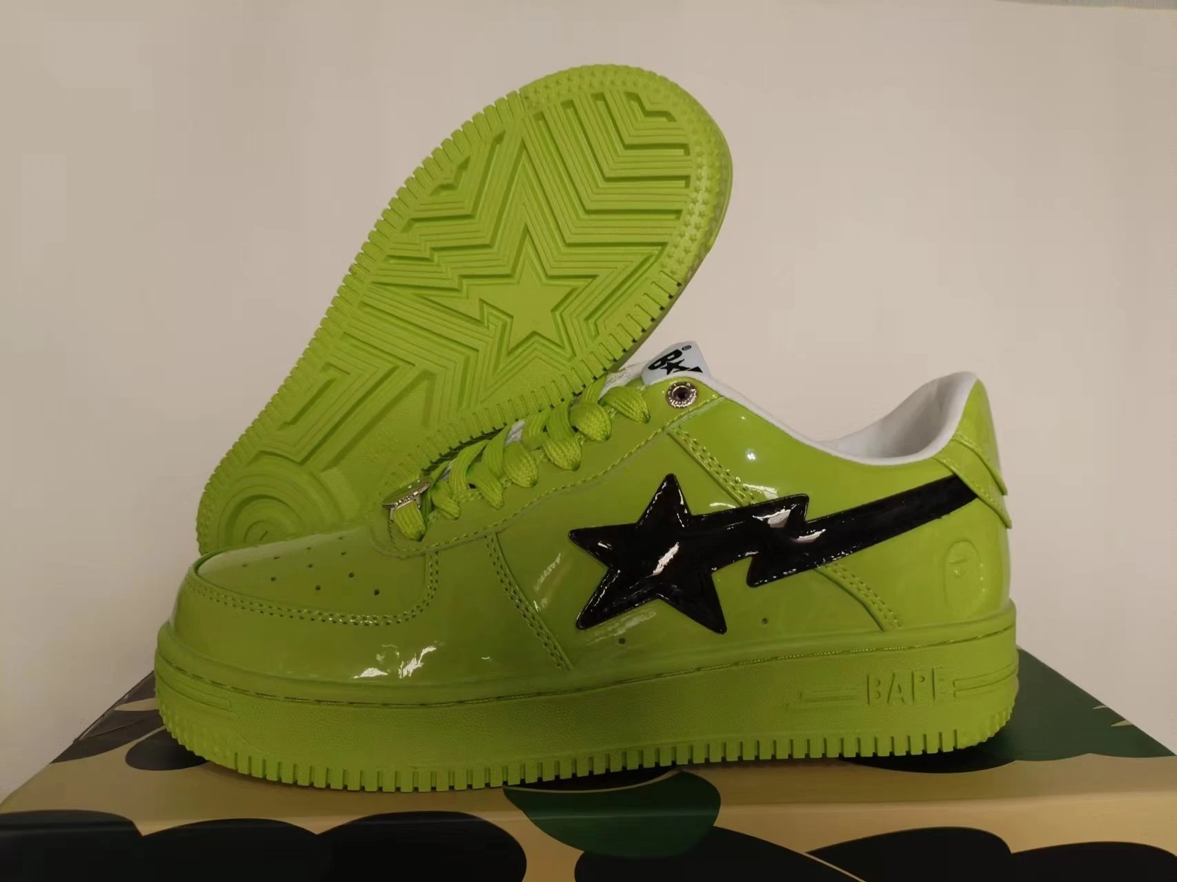 Light Green 2