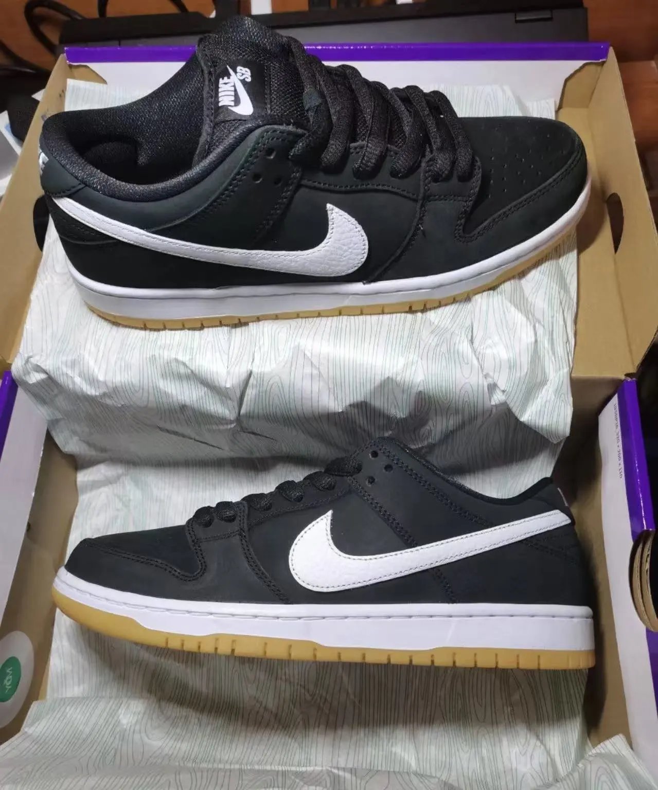 Nike SB Dunk Low Black White Gum Sneakers Skateboard Shoes
