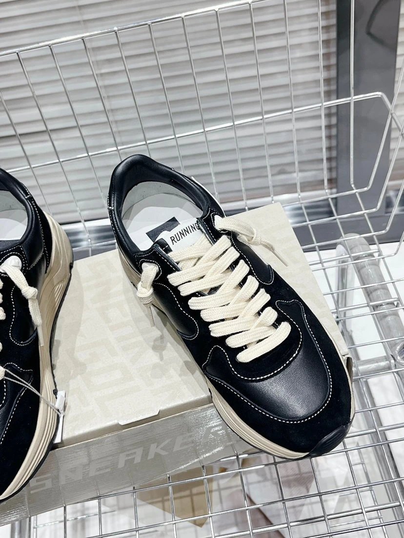 Sport Shoe photo 5