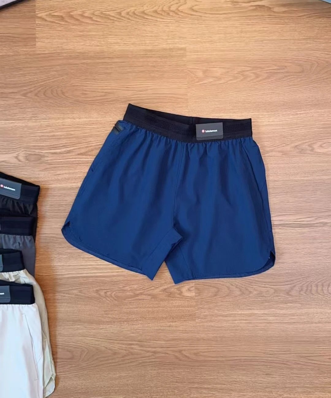 LULU Shorts photo 4