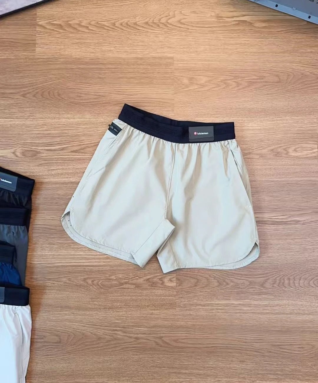 LULU Shorts photo 6
