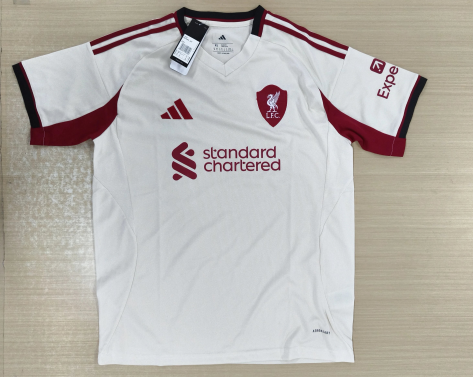 24-25利物浦二客