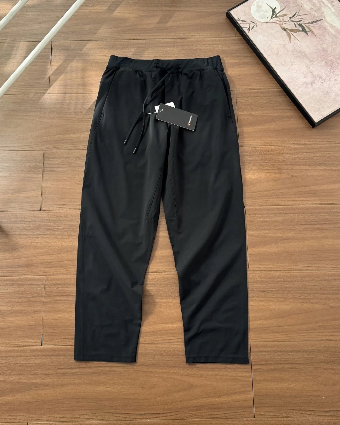 Black (Black)