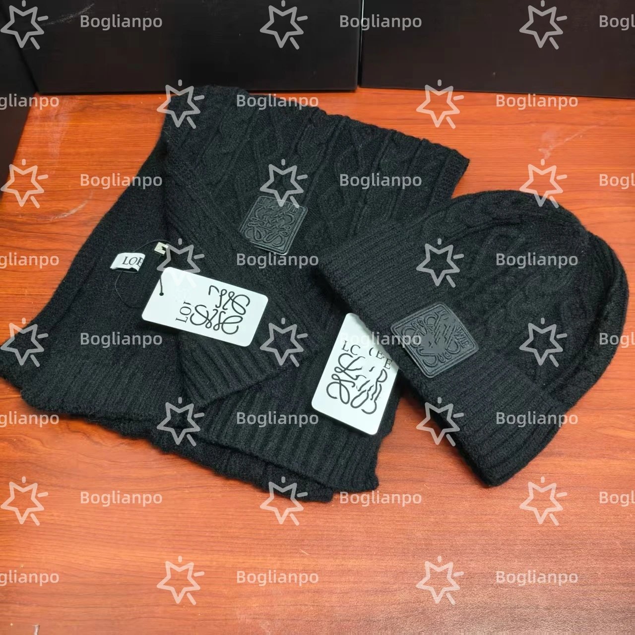 Loewe Beanie (5 Colorways) foto 2