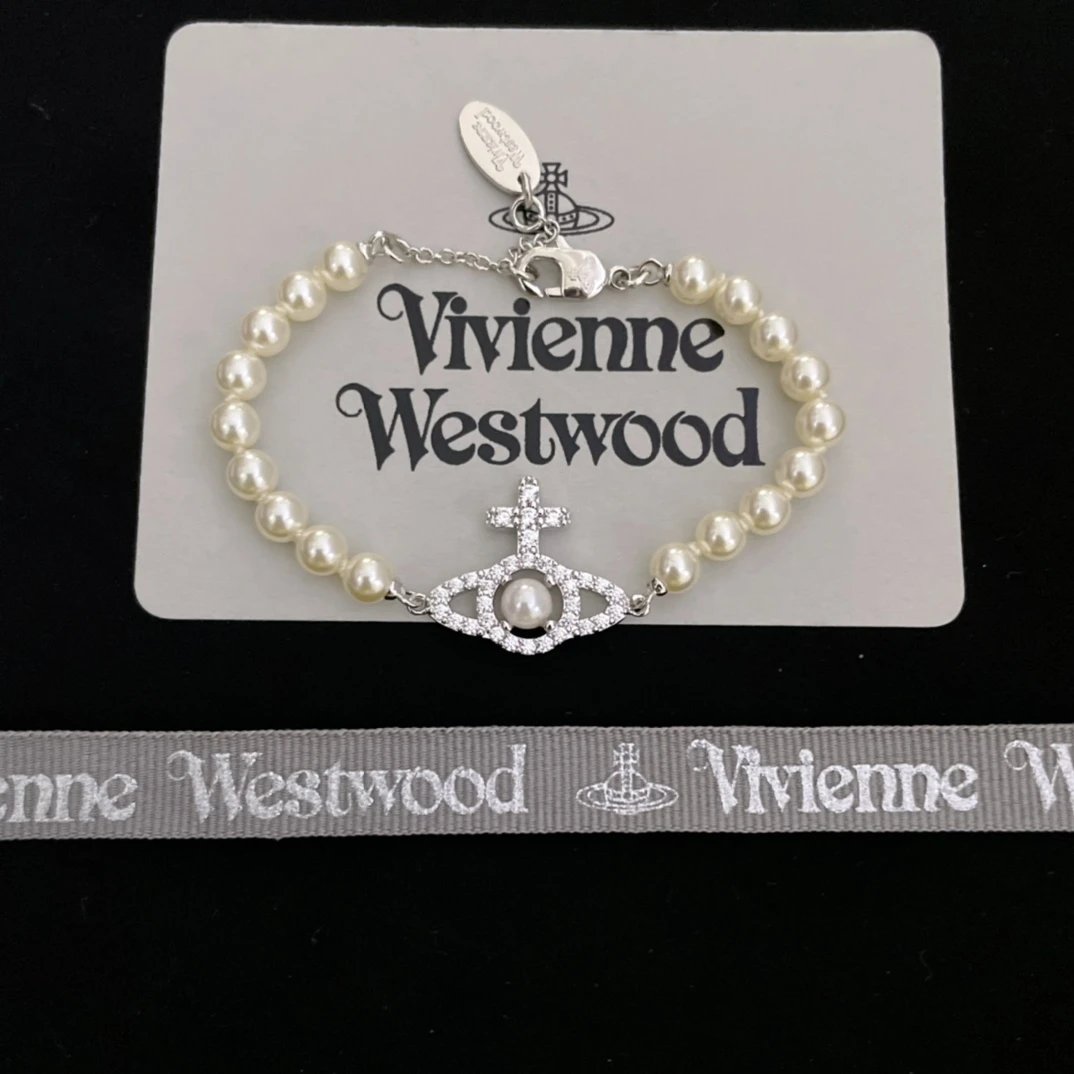 Chanel Pearl and CC Logo Necklace White Jewelry - 2