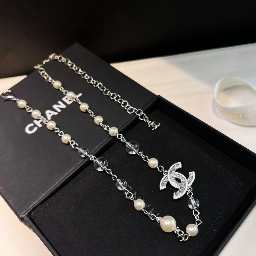 Chanel Pearl and CC Logo Necklace White Jewelry - 15
