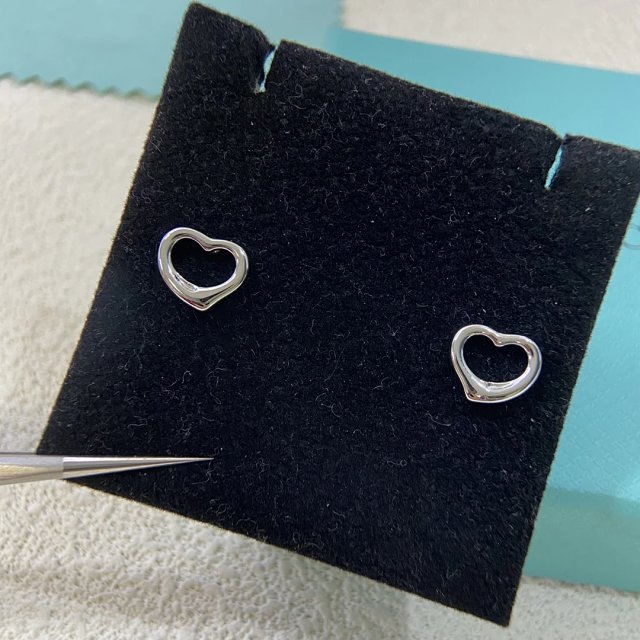 Tiffany & Co Earing: seller detail photo 5