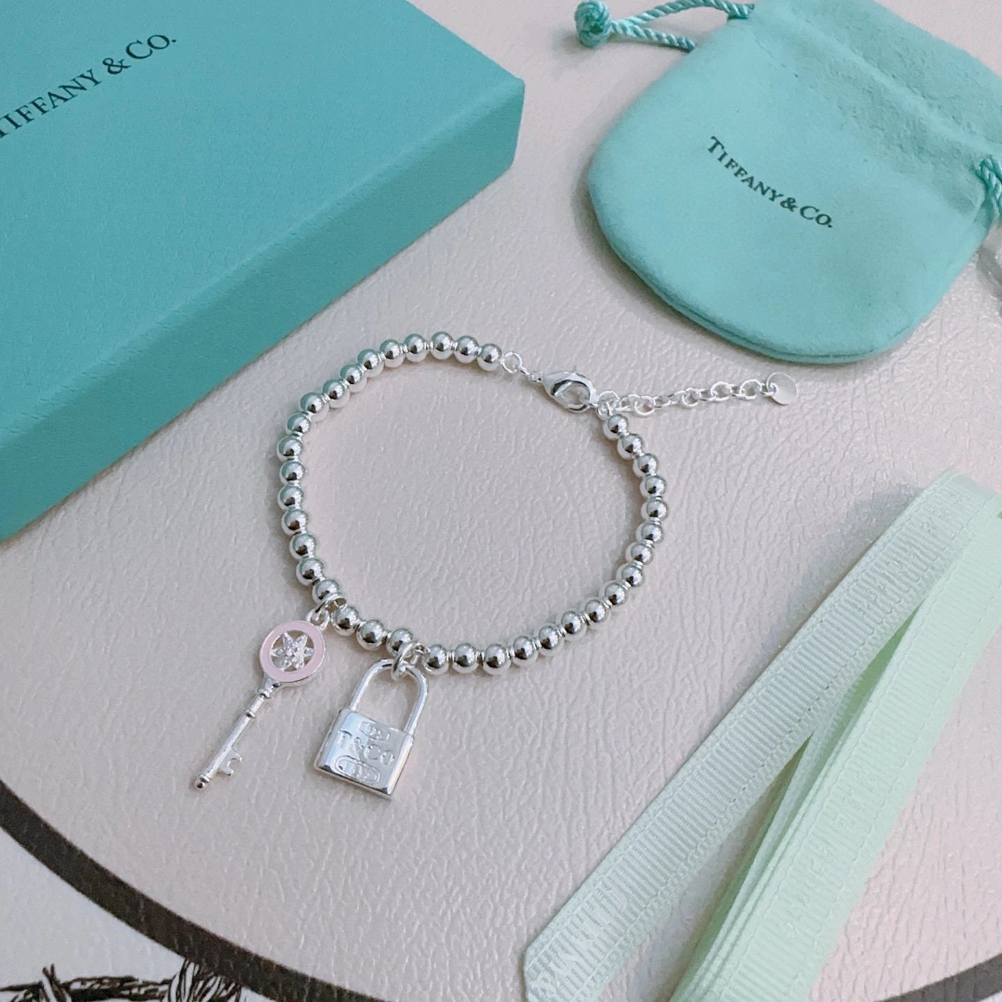 TIFFANY & CO. Earrings