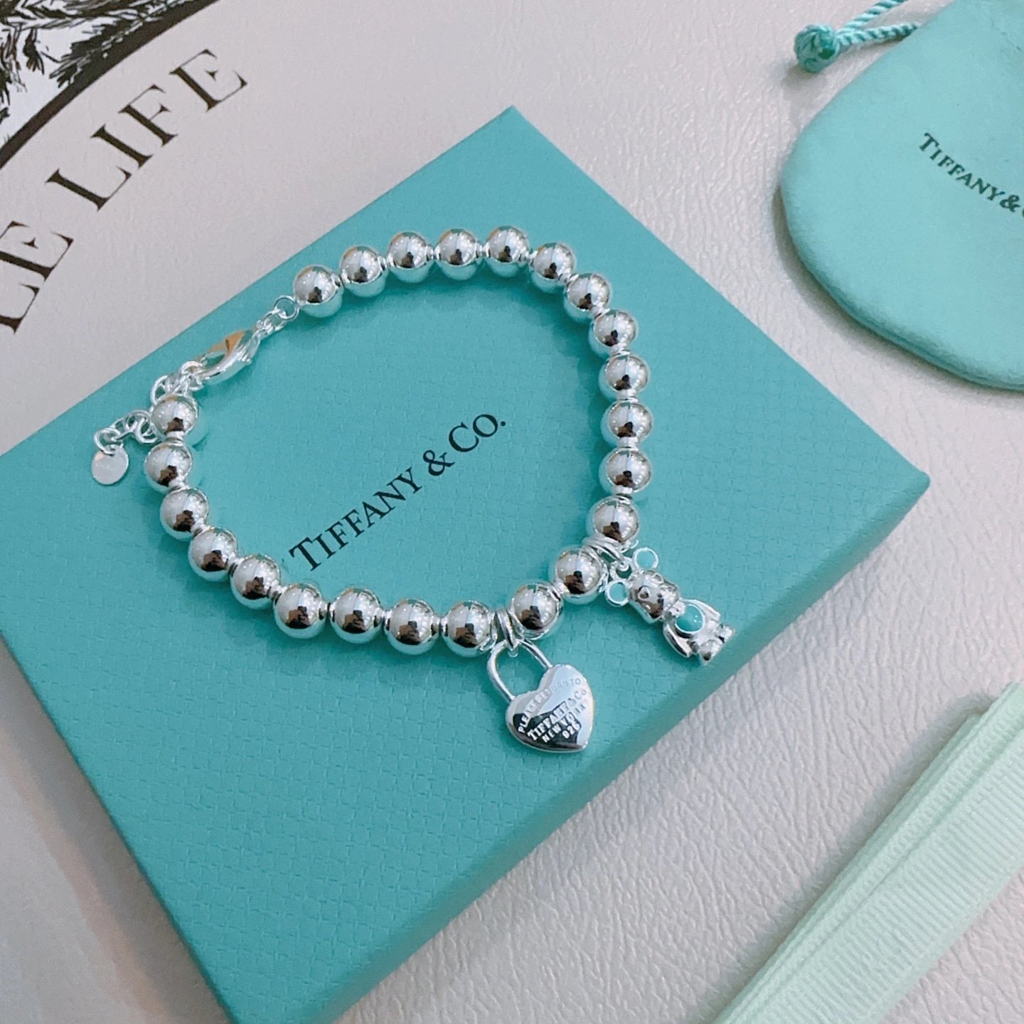 TIFFANY & CO. Earrings