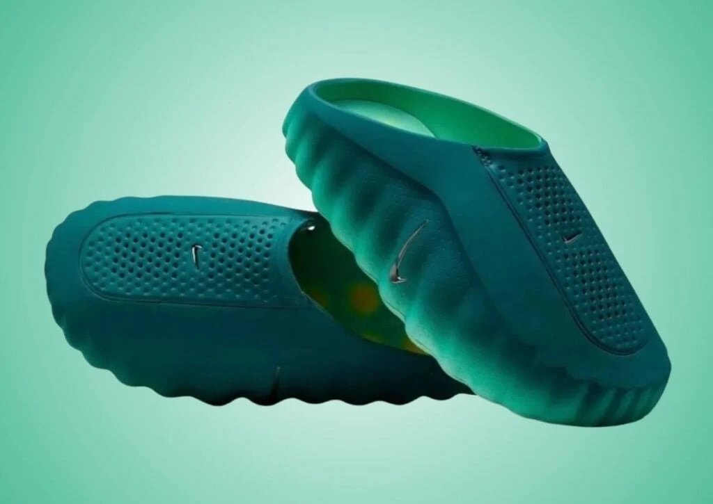 Nike Slippers Closed-Toe Mule with Studded Outsole image 9