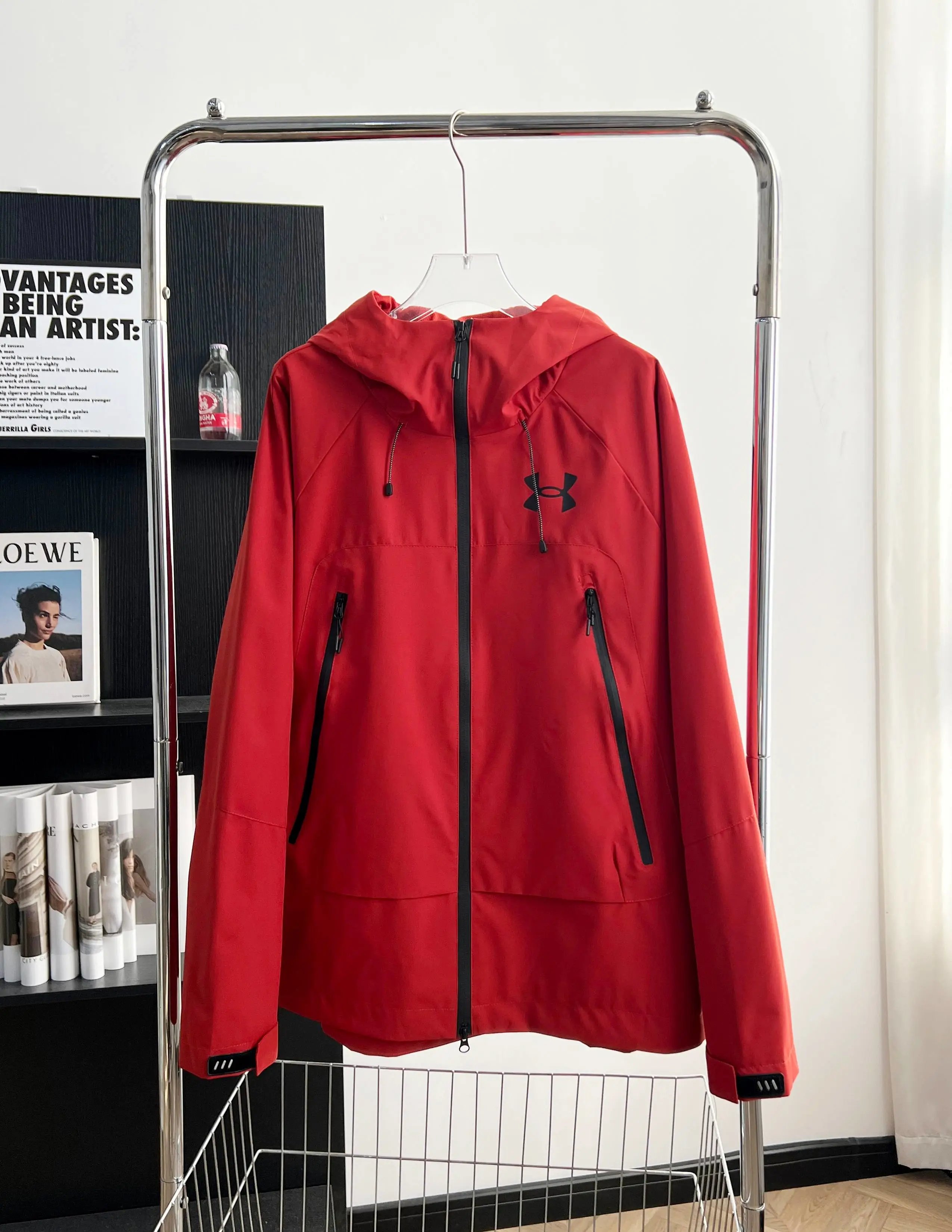 Under Armour Hooded Jacket Windbreaker Red