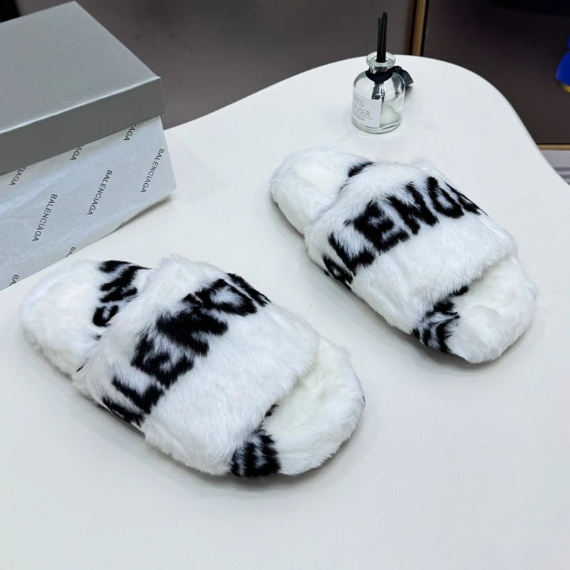 Letter Print White