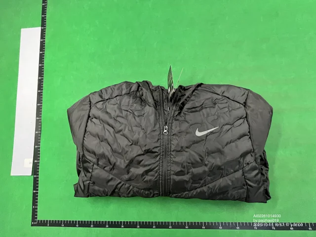 Nike Down Jackets Puffer product detail image 18