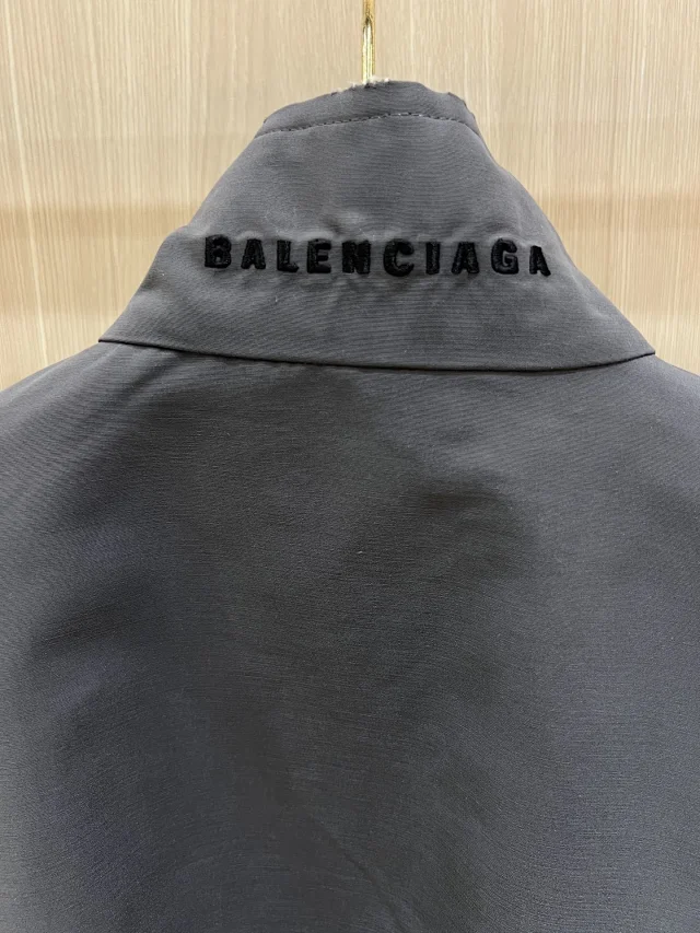 Balenciaga Matching Sets Color-block zip-up track jacket and straight-leg pants set product detail image 5