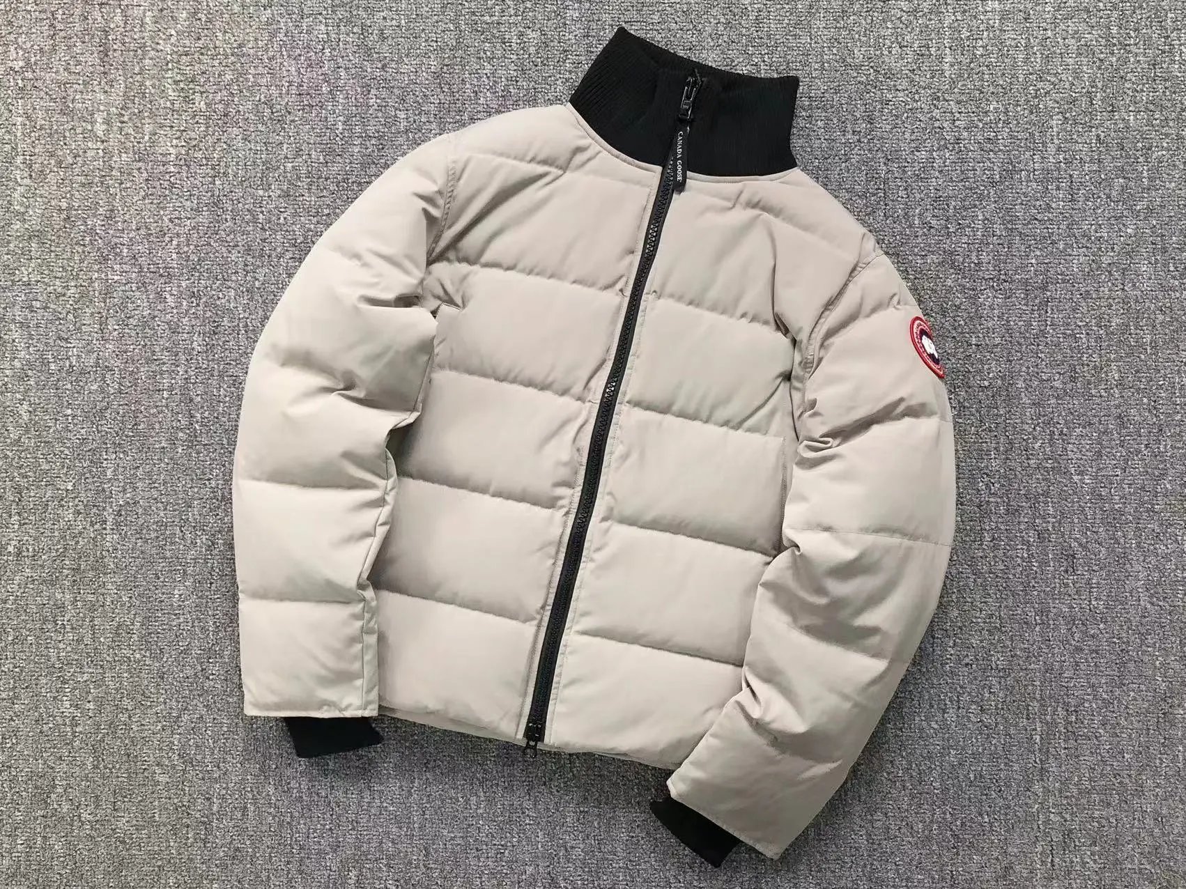 Canada Goose Down Jacket [32 s