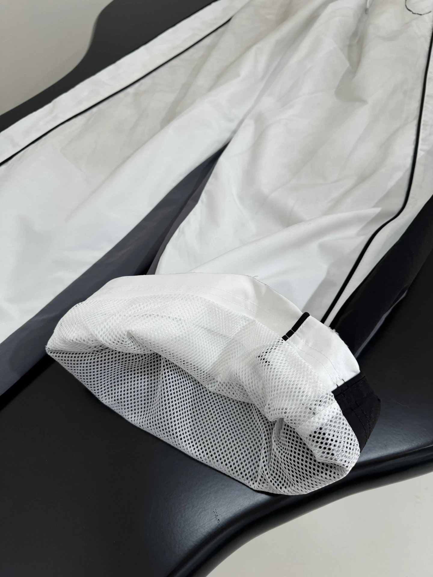 Descente Track Pants Navy with White Stripe and Splatter Print - 11