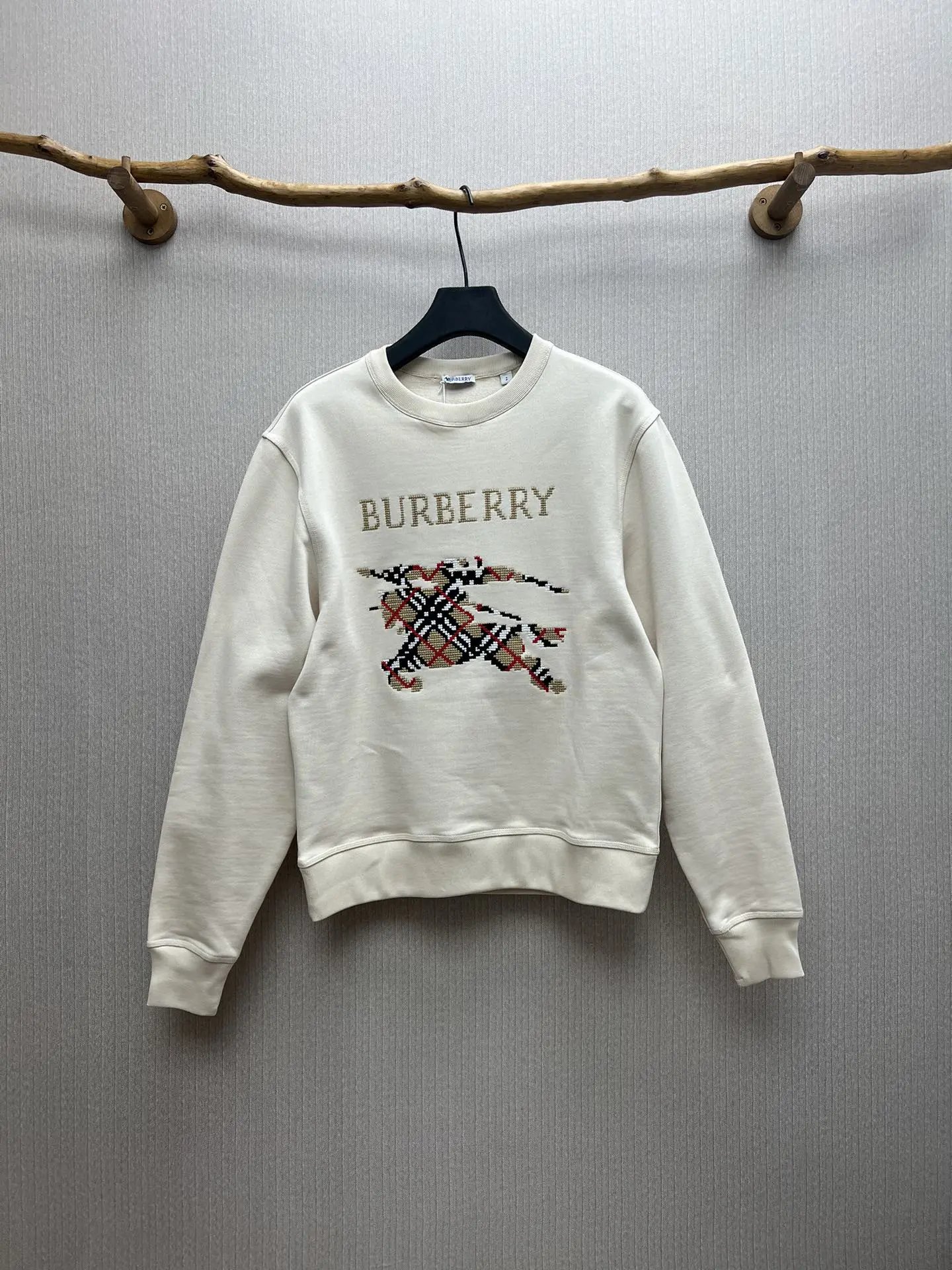 Burberry Equestrian Knight Log