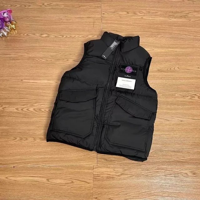 Nike Vests Quilted Zip-Front product detail image 3