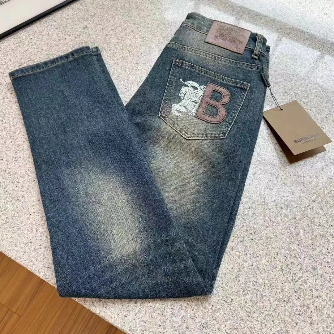 B战牛仔长裤 战马字母图标