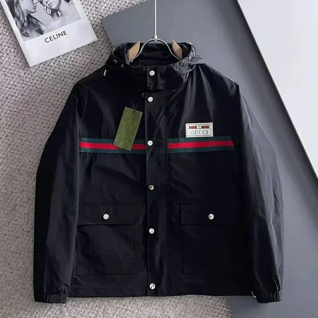 Fendi Down Jackets Hooded reversible FF-logo trim product detail image 8
