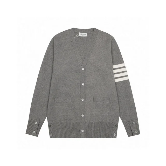 Thom Browne Knitwear V-neck four-bar stripe button cardigan product detail image 3