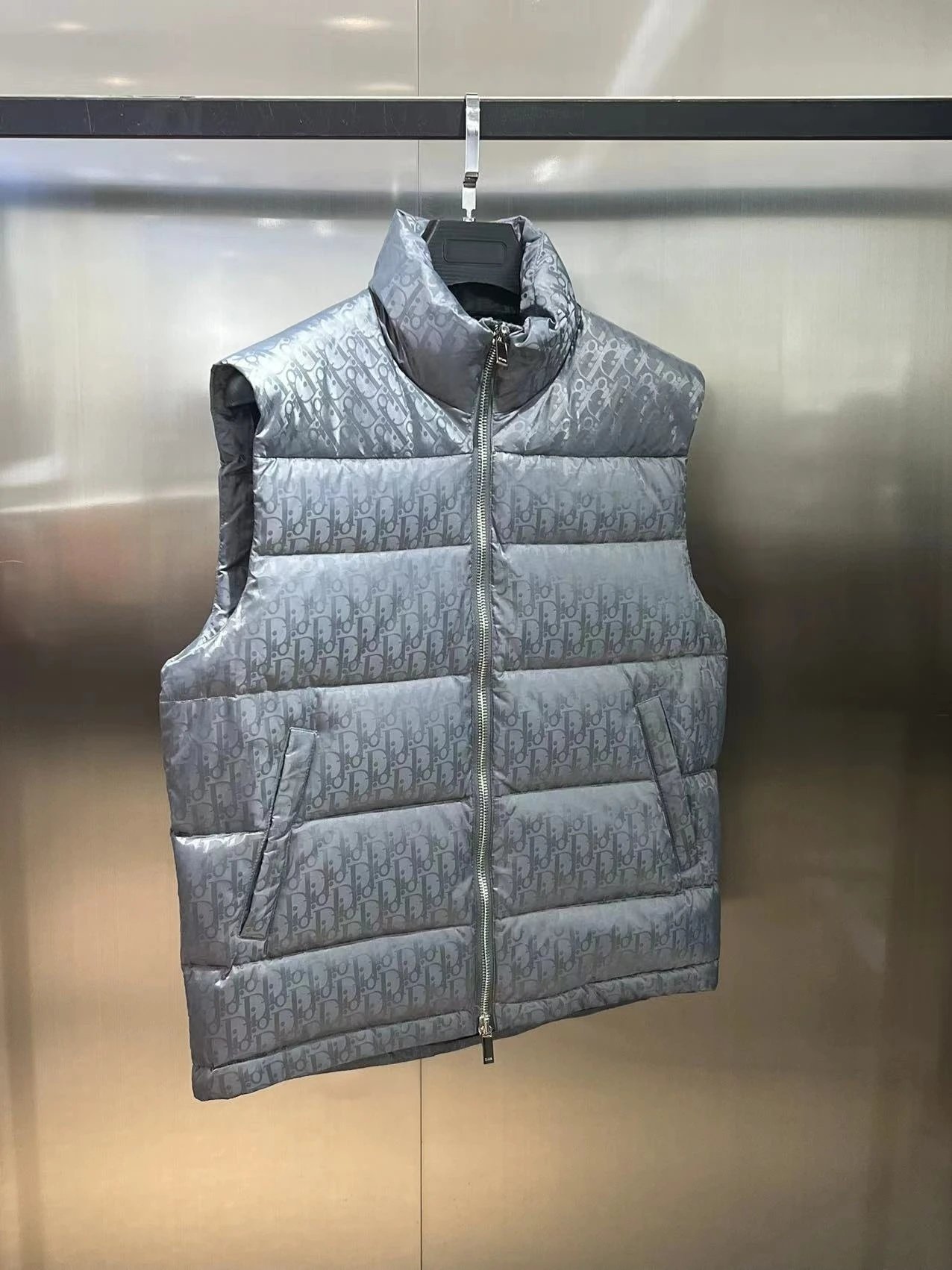 Product view 24