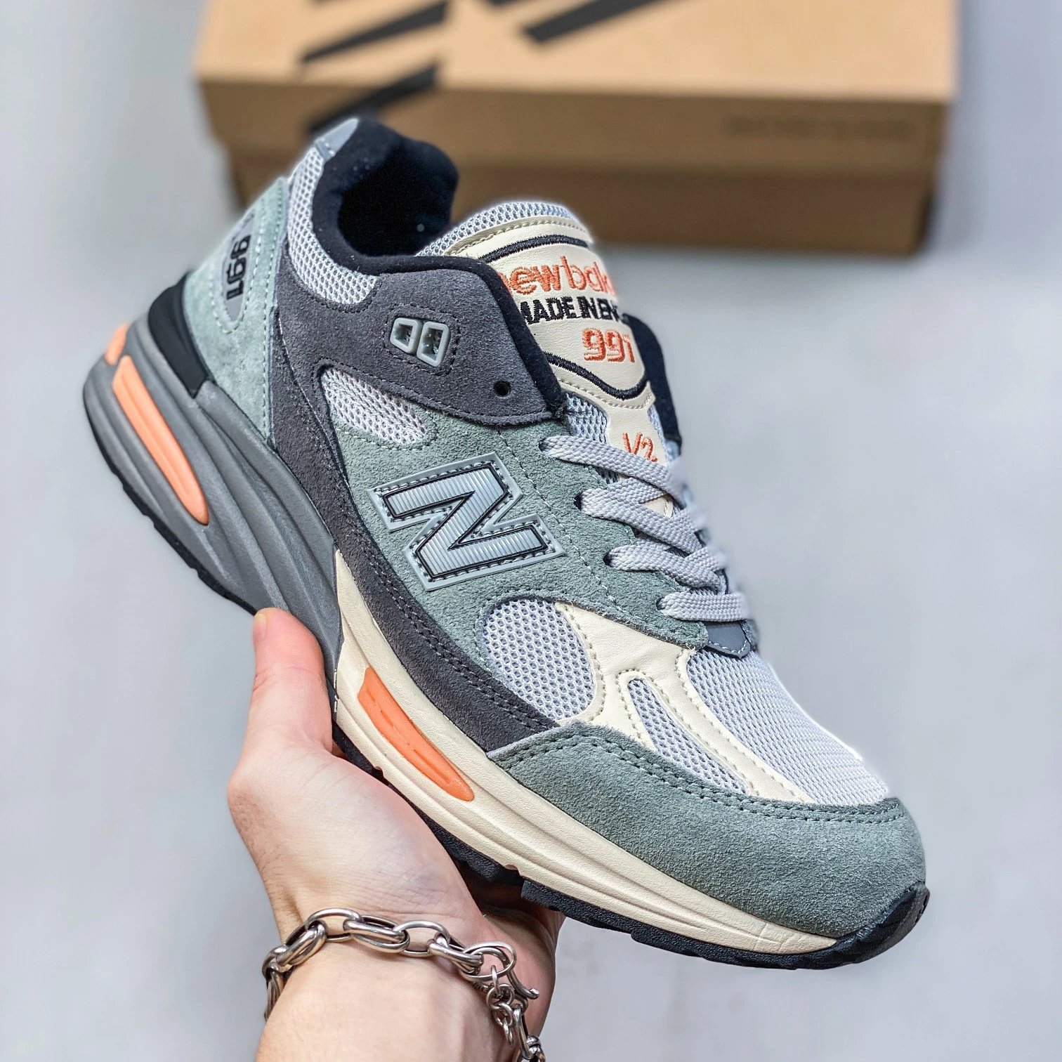 New Balance Multiple models shown image 4