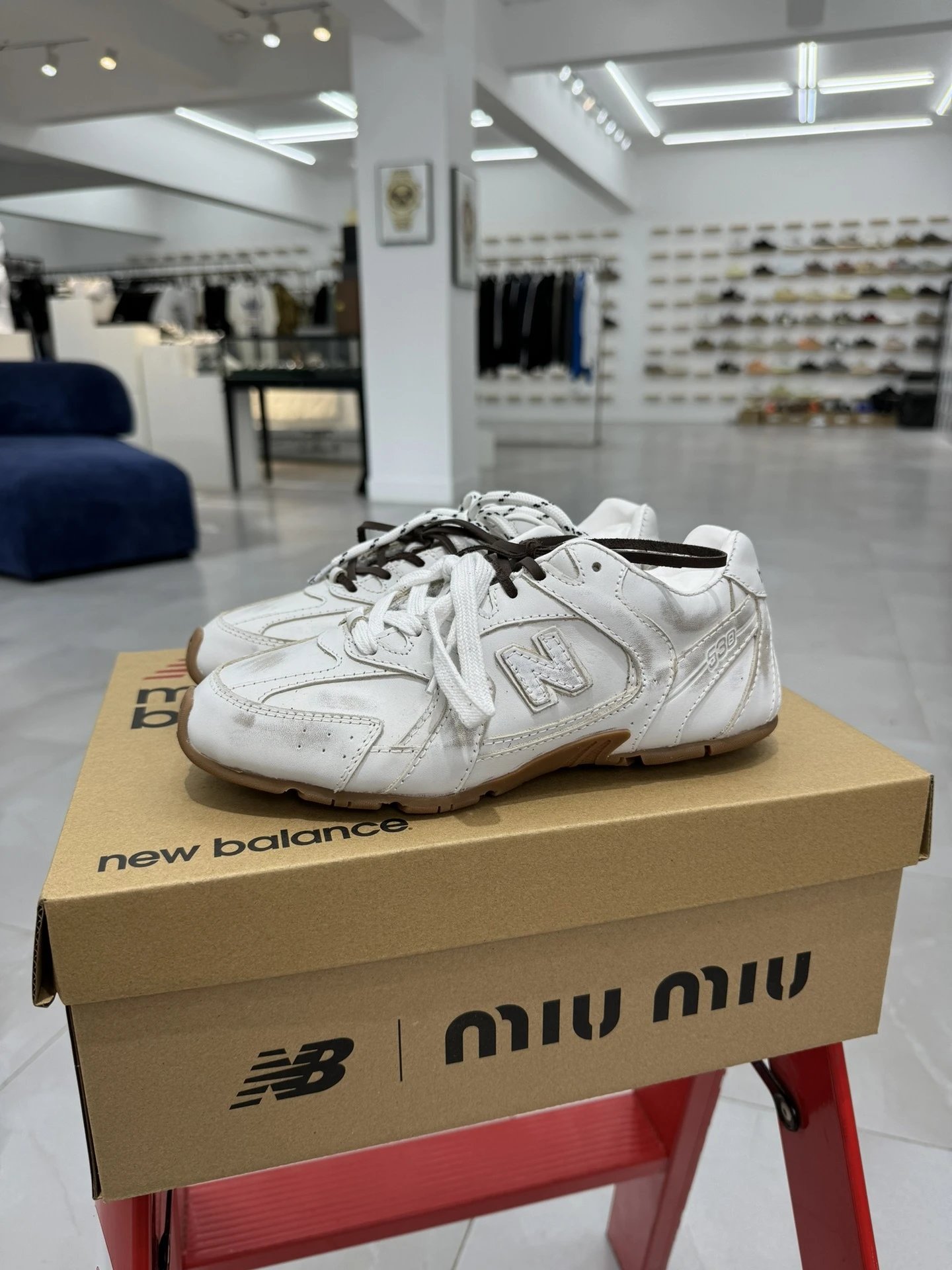 New Balance Sneakers 530 Miu collaboration image 5