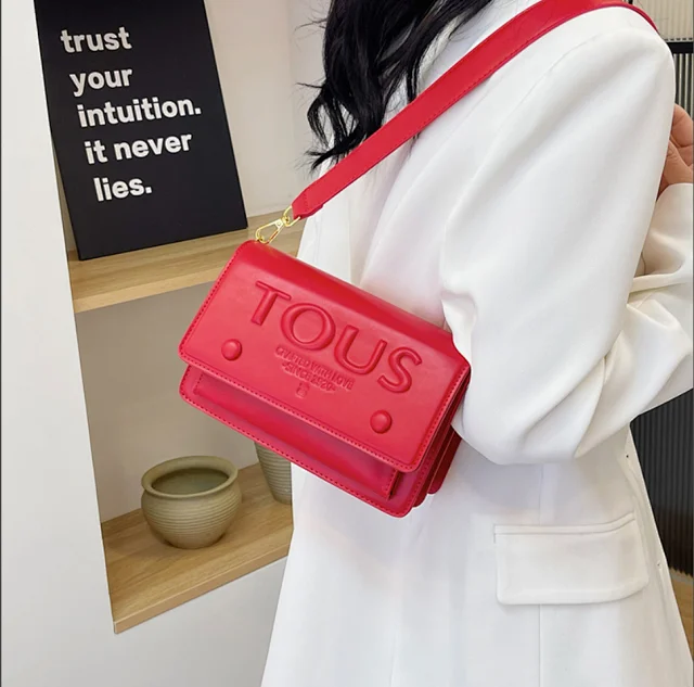 TOUS Shoulder Bags Embossed Logo Flap Bag product detail image 1