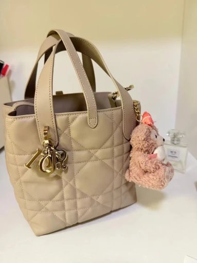 Dior Handbags Toujours quilted handbag image 4