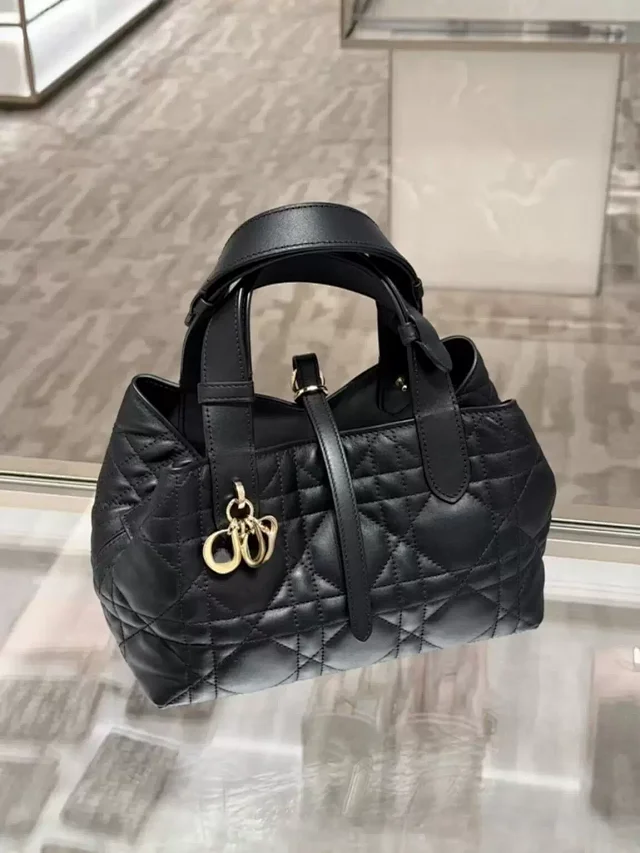 Dior Handbags Toujours quilted handbag product detail image 3