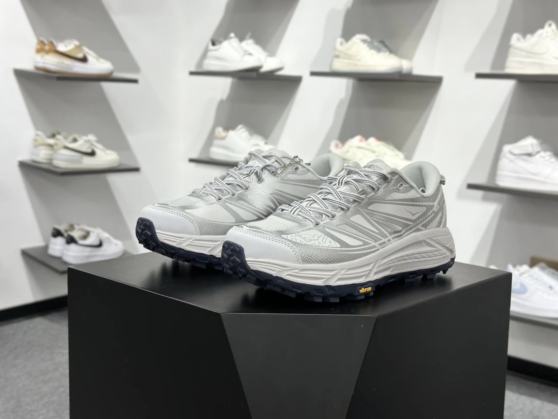 Hoka Speedgoat 5 White / Gray Trail Running Shoes