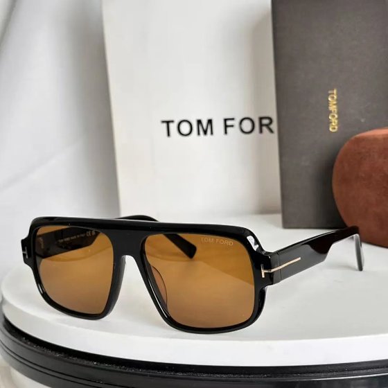 T-Fashion Sunglasses by Mase