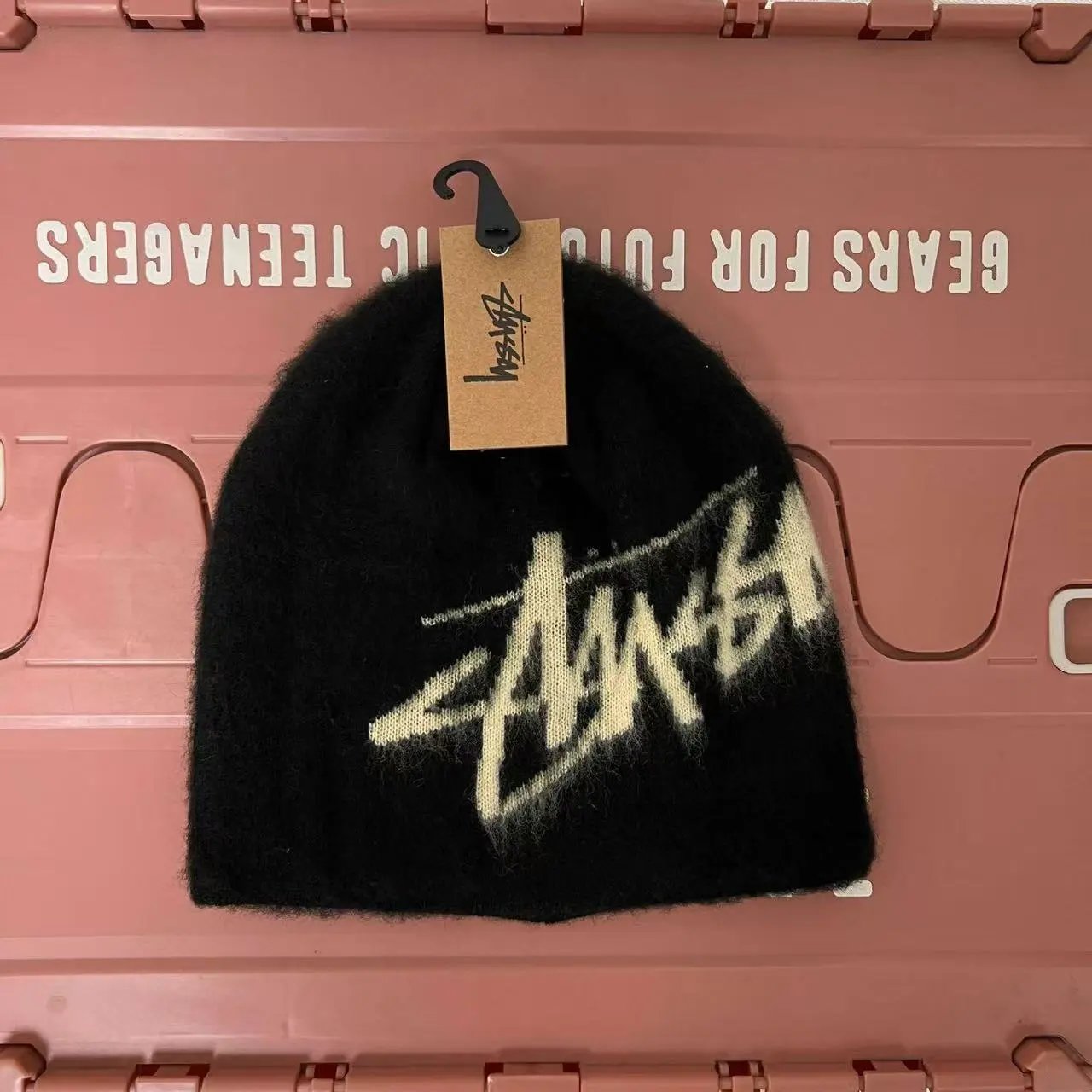 stussy winter hat