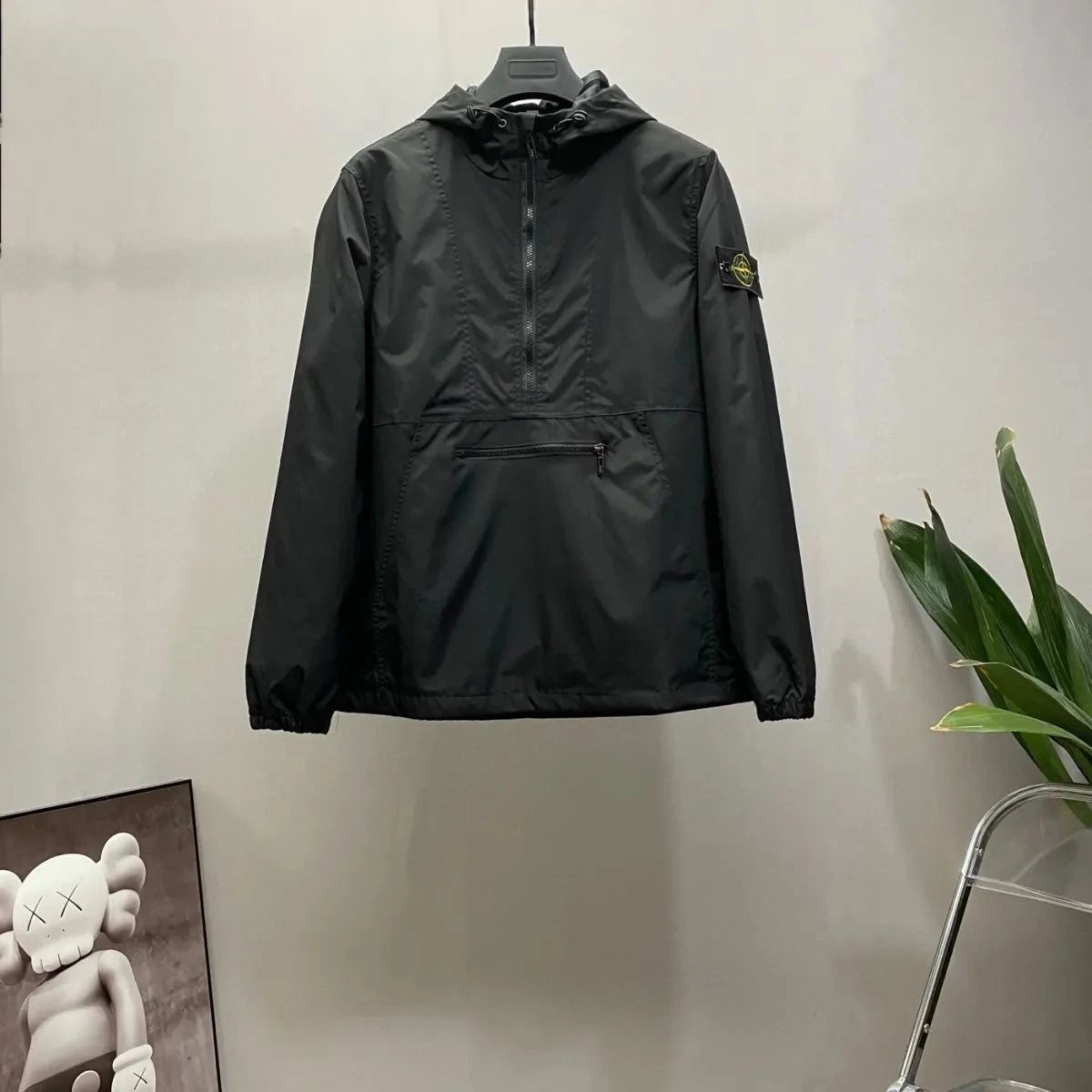 Half zipper black