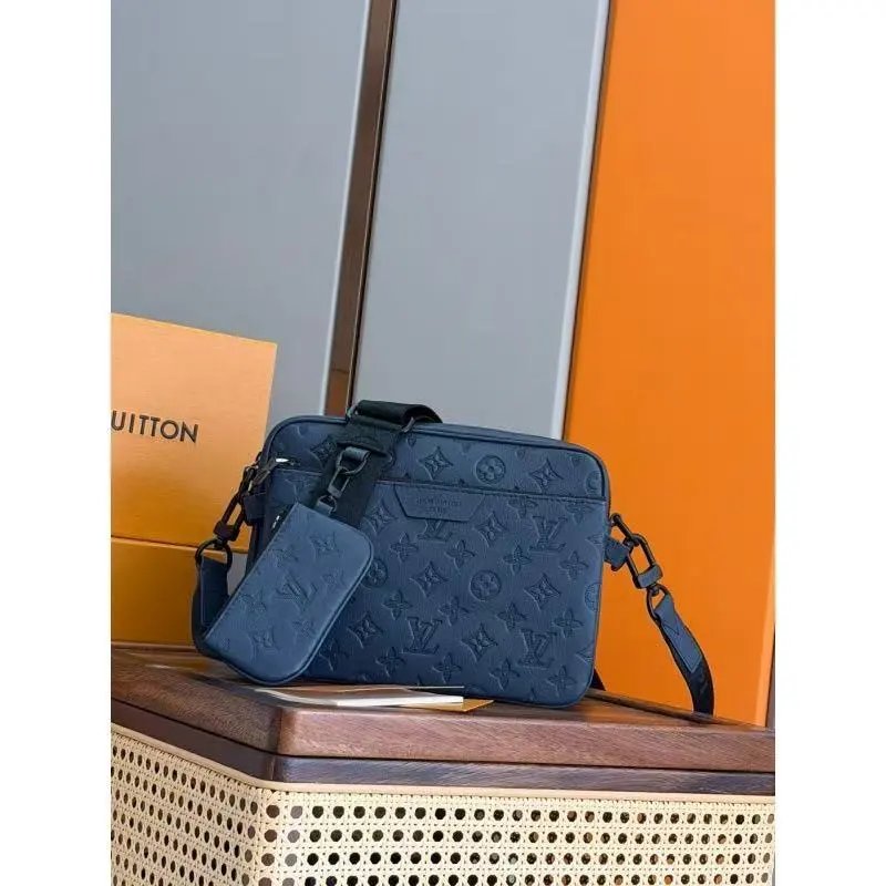 Louis Vuitton Crossbody Bags W2C-152 Monogram Bag with Detachable Pouch — 21