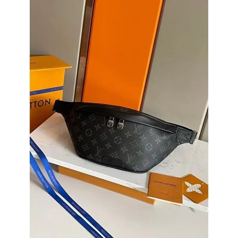 Louis Vuitton Crossbody Bags W2C-152 Monogram Bag with Detachable Pouch — 24